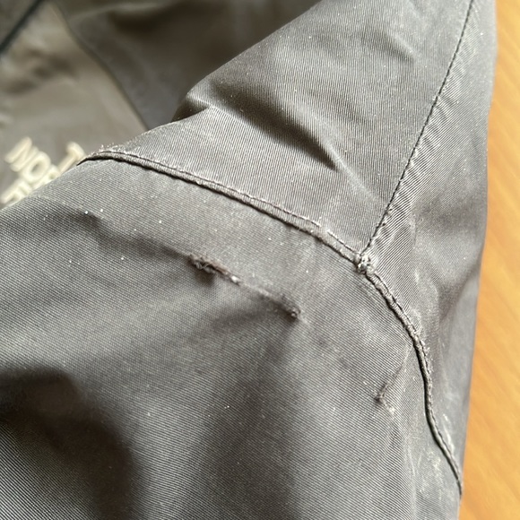 THE NORTH FACE BOYS HYVENT JACKET - Picture 9 of 9